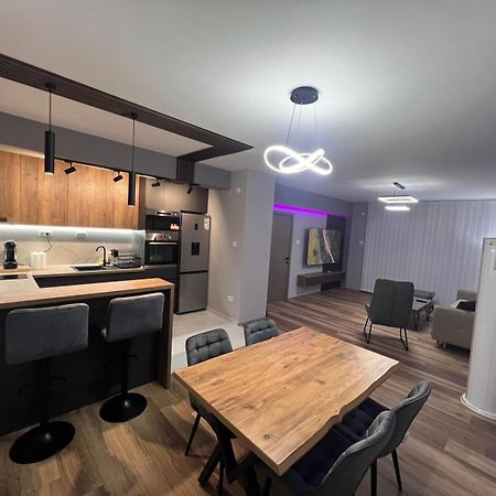 Central Apartment Mitrevski คาวาตราซิ ภายนอก รูปภาพ