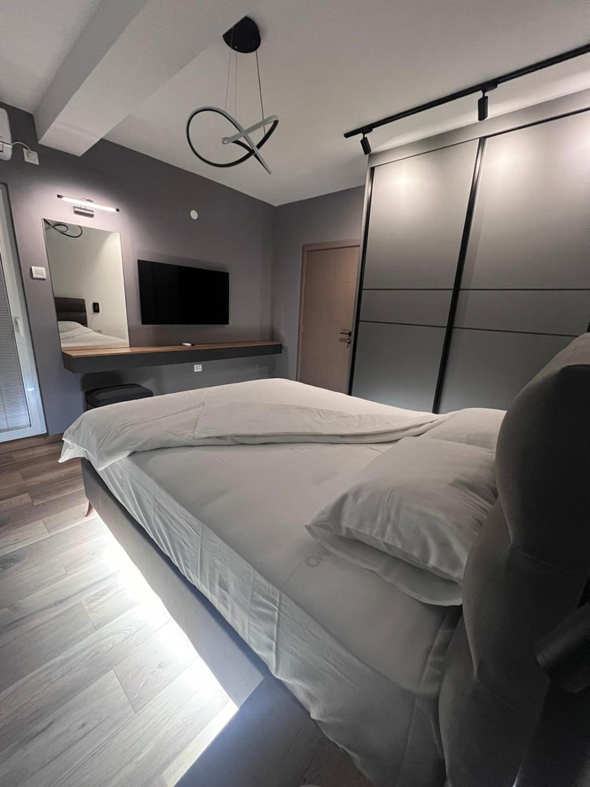 Central Apartment Mitrevski คาวาตราซิ ภายนอก รูปภาพ